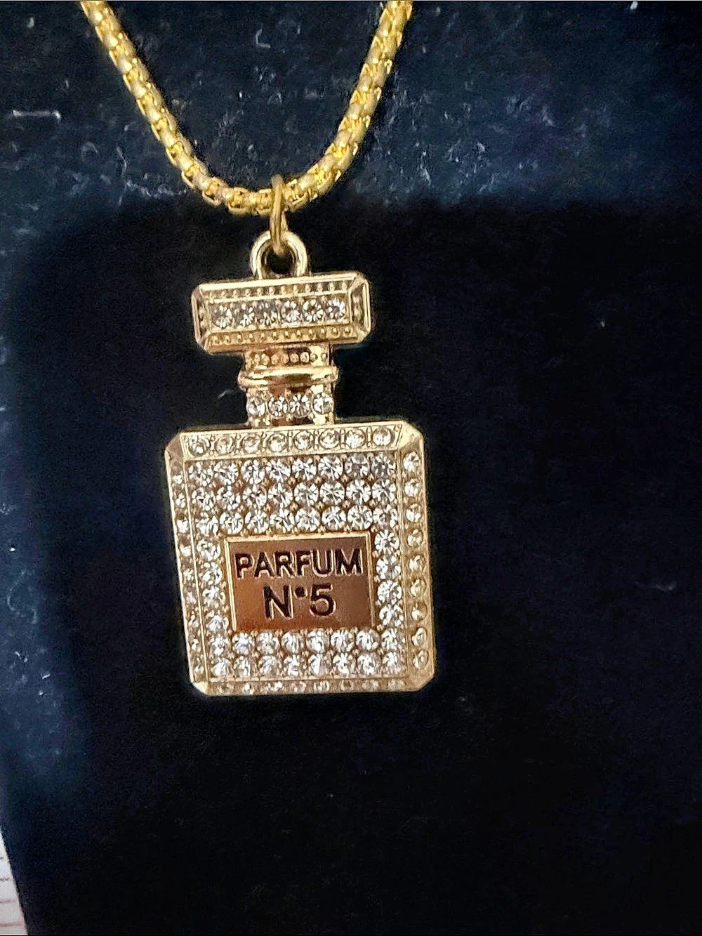Parfum N°5 Rhinestone Perfume Pendant Necklace Gold Like New
